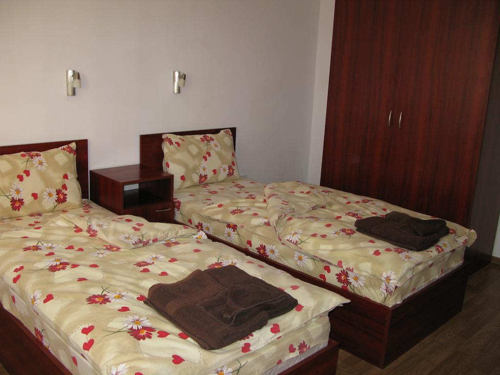 Krasi Apartments In Zornitsa Complex Stoykite Rum bild