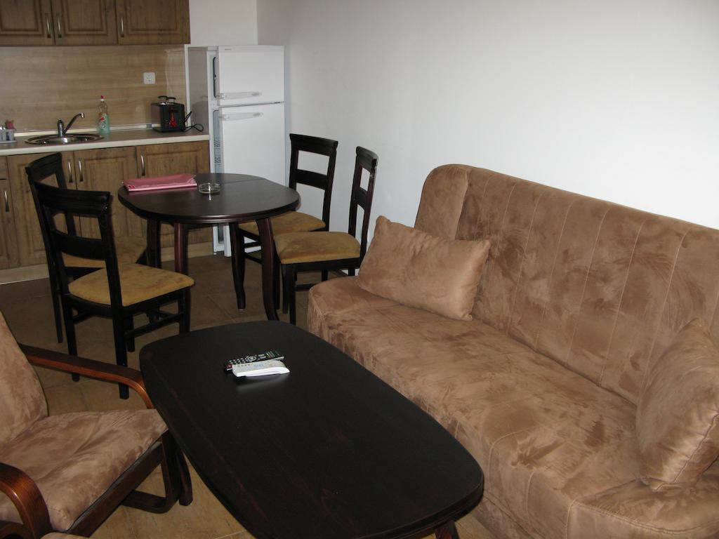 Krasi Apartments In Zornitsa Complex Stoykite Rum bild